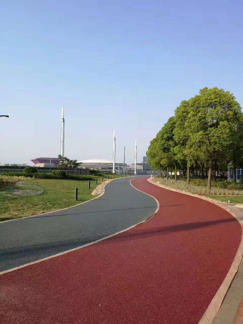 可克达拉专业路面改色施工服务