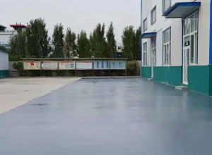 可克达拉彩色路面喷涂翻新的材料对冬季